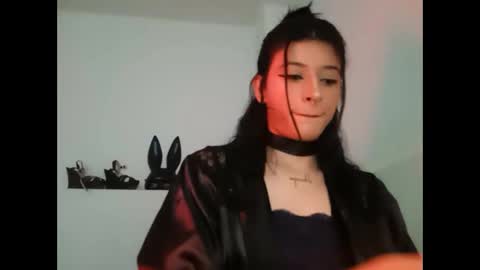 Snapshot of _mia_foster1 chatting on 02.26.25 Mia-foster online show from 02.26.25