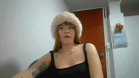 Snapshot of _mia_foster1 chatting on 01.14.26 Mia-foster online show from 01.14.26