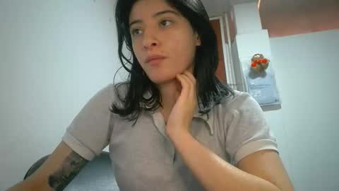 Snapshot of _mia_foster1 chatting on 01.16.26 Mia-foster online show from 01.16.26