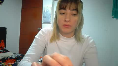 Mia-foster online show from 04.05.26