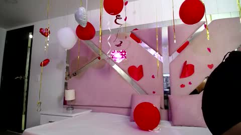  Mia  online show from 02.15.25