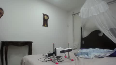  Mia  online show from 03.12.25