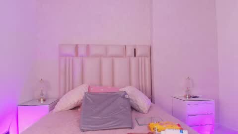 Snapshot of _miavelvet chatting on 03.06.26 Mia online show from 03.06.26