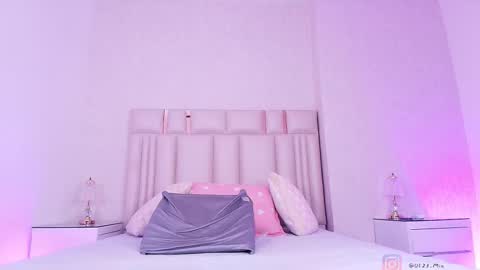 Snapshot of _miavelvet chatting on 03.14.26 Mia online show from 03.14.26