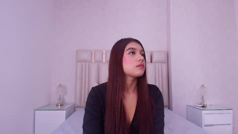 Snapshot of _miavelvet chatting on 04.13.26 Mia online show from 04.13.26