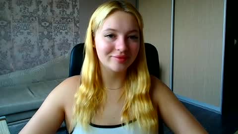 Snapshot of _mila_la_ chatting on 06.29.26 Melanie online show from 06.29.26