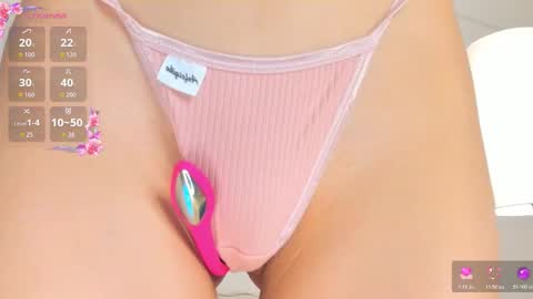 Snapshot of _milli_sun chatting on 11.19.25 Kim online show from 11.19.25