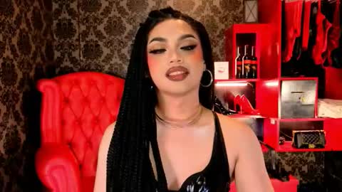 Raven Strauss online show from 11.22.25