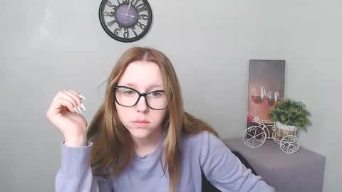 Snapshot of _miraterri_ chatting on 02.17.25 Mira online show from 02.17.25