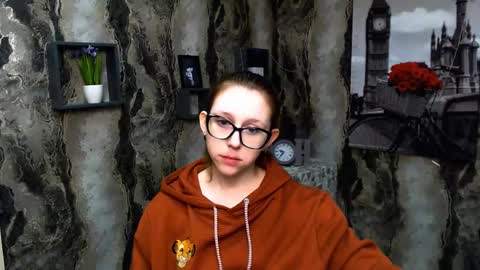 Snapshot of _miraterri_ chatting on 02.20.25 Mira online show from 02.20.25