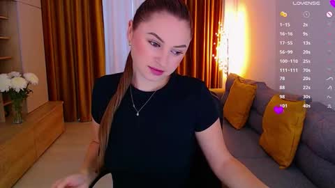 Mia online show from 10.21.25