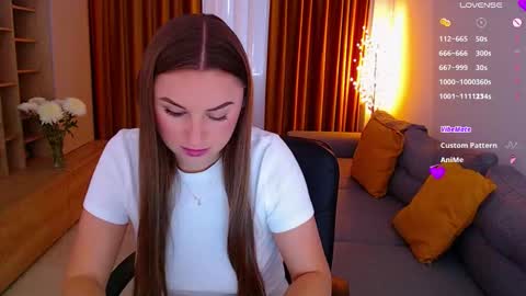 Snapshot of _miss_mia chatting on 10.23.25 Mia online show from 10.23.25