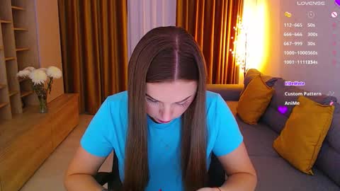 Snapshot of _miss_mia chatting on 10.27.25 Mia online show from 10.27.25