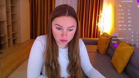 Snapshot of _miss_mia chatting on 11.19.25 Mia online show from 11.19.25