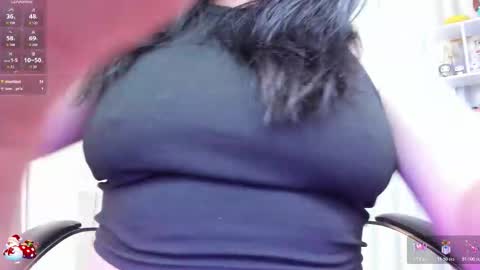 Snapshot of _misshoneyxx chatting on 11.23.25 Hanna Idependent Model online show from 11.23.25