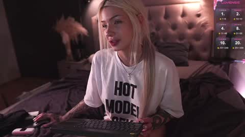 Sasha online show from 02.20.25