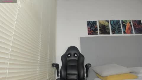 _molly_rosse_ online show from 04.10.26