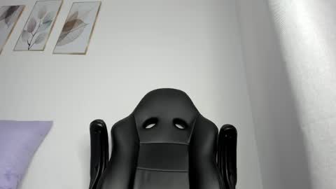 _molly_rosse_ online show from 05.20.26