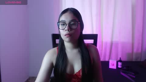 Snapshot of _moon_rosee chatting on 02.27.26 _moon_rosee online show from 02.27.26