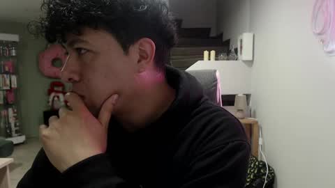 Snapshot of _mr_panda_ chatting on 02.14.25 Panda  online show from 02.14.25