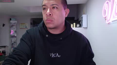 Snapshot of _mr_panda_ chatting on 10.11.25 Panda  online show from 10.11.25