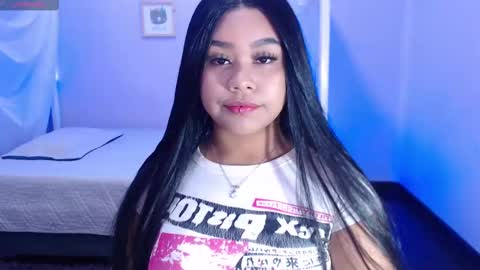 nahomi  online show from 03.10.25