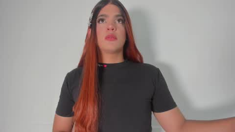 Snapshot of _naomi_fox chatting on 02.09.25 shantall online show from 02.09.25