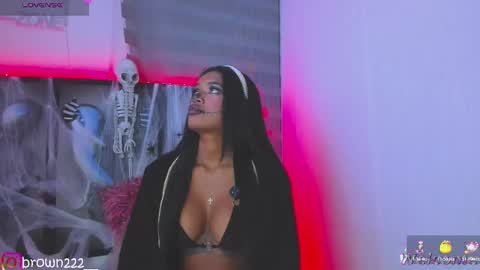 naomi brown online show from 10.27.25