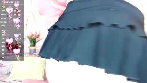 _natalie_milf_ online show from 02.20.25