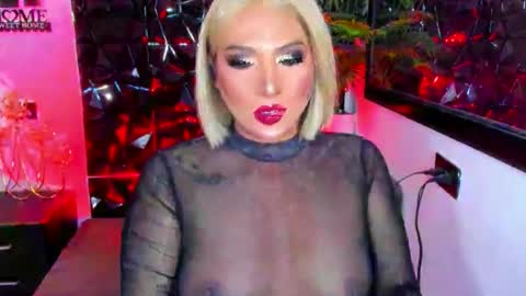 Snapshot of _natashacooper_ chatting on 04.05.26 _natashacooper_ online show from 04.05.26