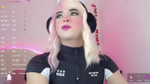 Snapshot of _natsuki chatting on 12.20.24 _natsuki online show from 12.20.24