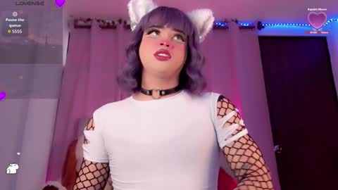 Snapshot of _natsuki chatting on 09.24.25 _natsuki online show from 09.24.25