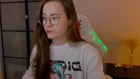 Snapshot of _nemalkovamia chatting on 12.04.24 Mia with a big heart online show from 12.04.24