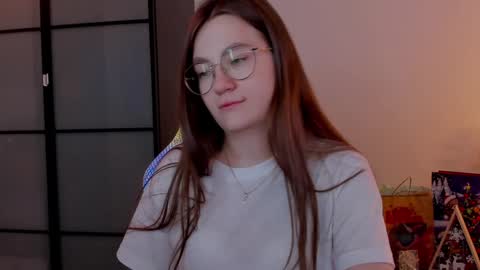 Snapshot of _nemalkovamia chatting on 01.18.25 Mia with a big heart online show from 01.18.25