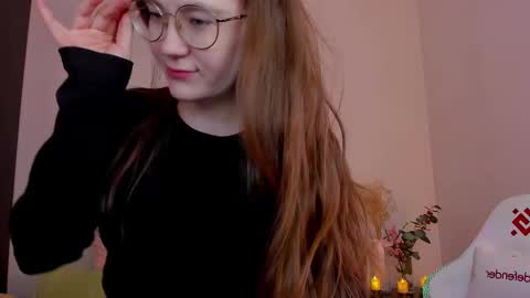 Snapshot of _nemalkovamia chatting on 02.16.25 Mia with a big heart online show from 02.16.25