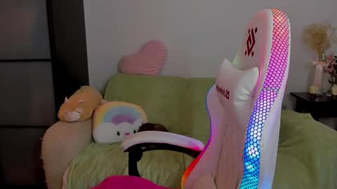 Snapshot of _nemalkovamia chatting on 03.01.25 Mia with a big heart online show from 03.01.25