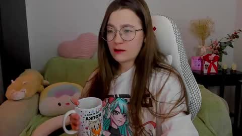 Snapshot of _nemalkovamia chatting on 03.05.25 Mia with a big heart online show from 03.05.25