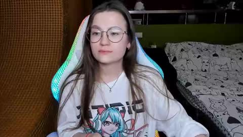 Snapshot of _nemalkovamia chatting on 03.06.25 Mia with a big heart online show from 03.06.25