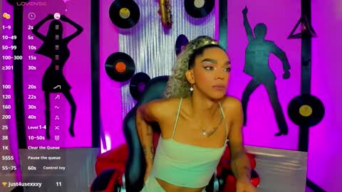 Nicky  Please help me with your thumbs up its importan online show from 02.17.26