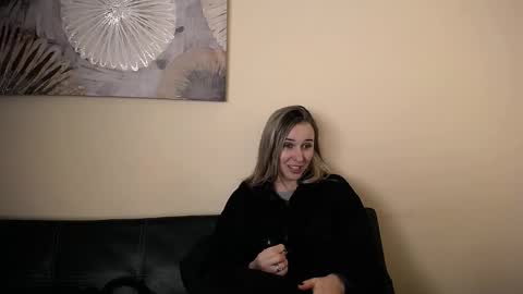 Nica online show from 02.04.26