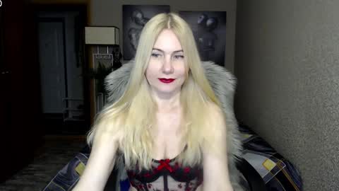 Donella    online show from 01.24.25