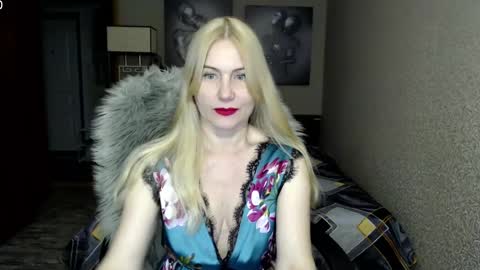 Donella    online show from 03.10.25