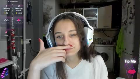 Nika online show from 12.18.25