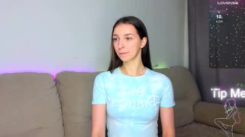 Snapshot of _not_your_toy_ chatting on 10.29.25 _not_your_toy_ online show from 10.29.25