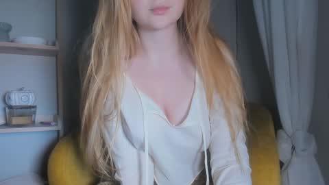 Snapshot of _o0o__ chatting on 11.25.25 Adalin online show from 11.25.25