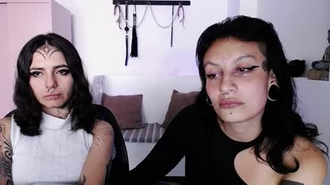 Snapshot of _onthary_6 chatting on 11.27.25 Jazz Onthary online show from 11.27.25