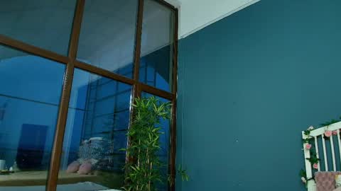 Snapshot of _parishill chatting on 11.19.25 Alisa online show from 11.19.25