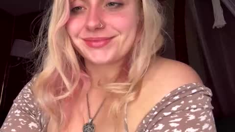 _peaceoutgirlscout_ online show from 10.06.25