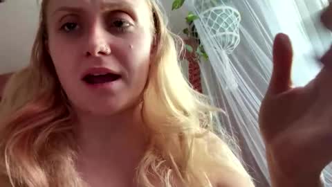 _peaceoutgirlscout_ online show from 11.30.25