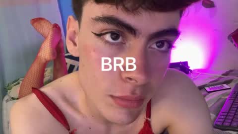 Snapshot of _peachyboy chatting on 06.19.26 esteban online show from 06.19.26